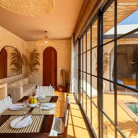 Villa Isara - 1 Bedroom Private Villa In Canggu